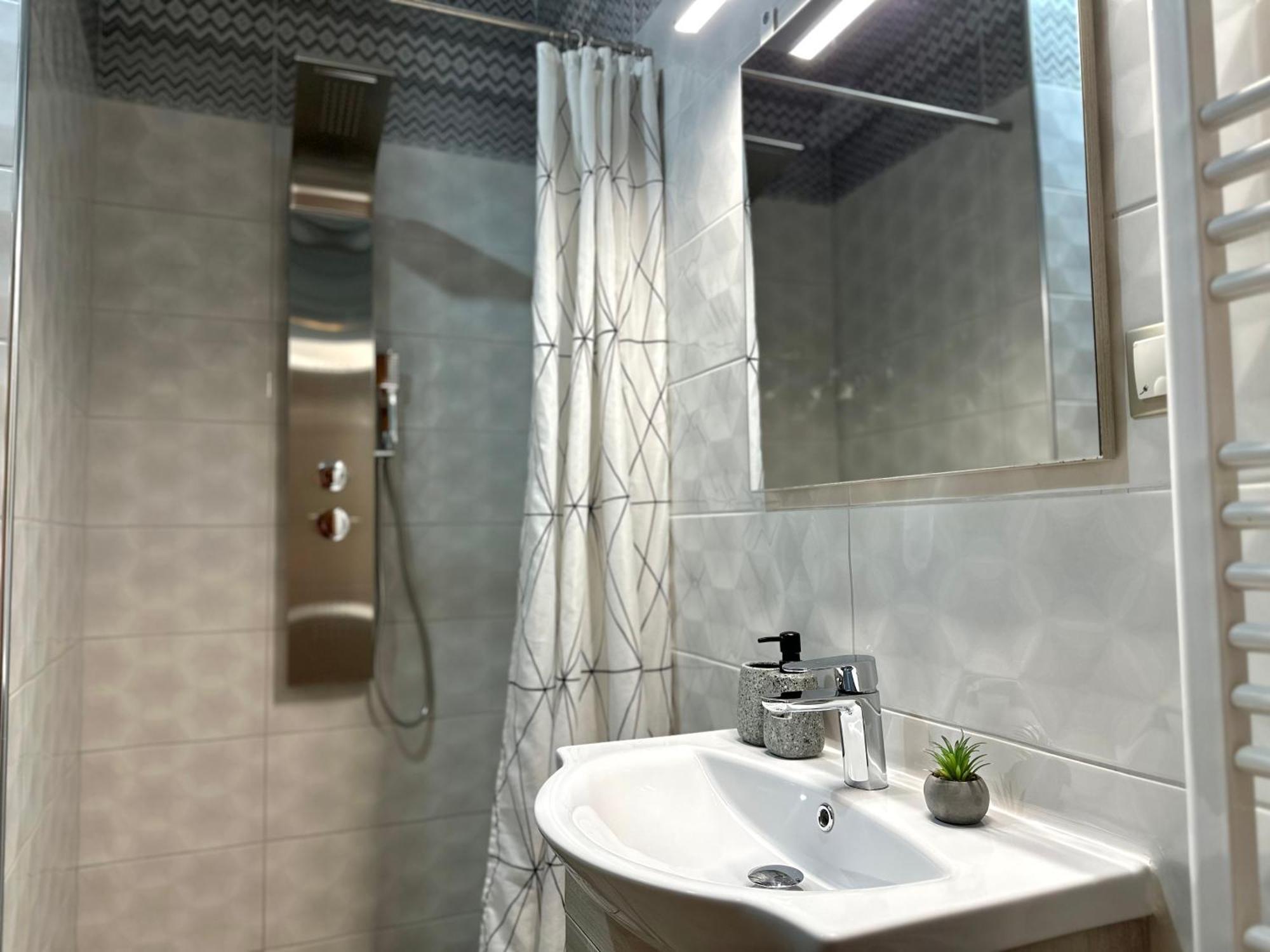 Εmerald Luxury Suite Thessaloníki Ngoại thất bức ảnh