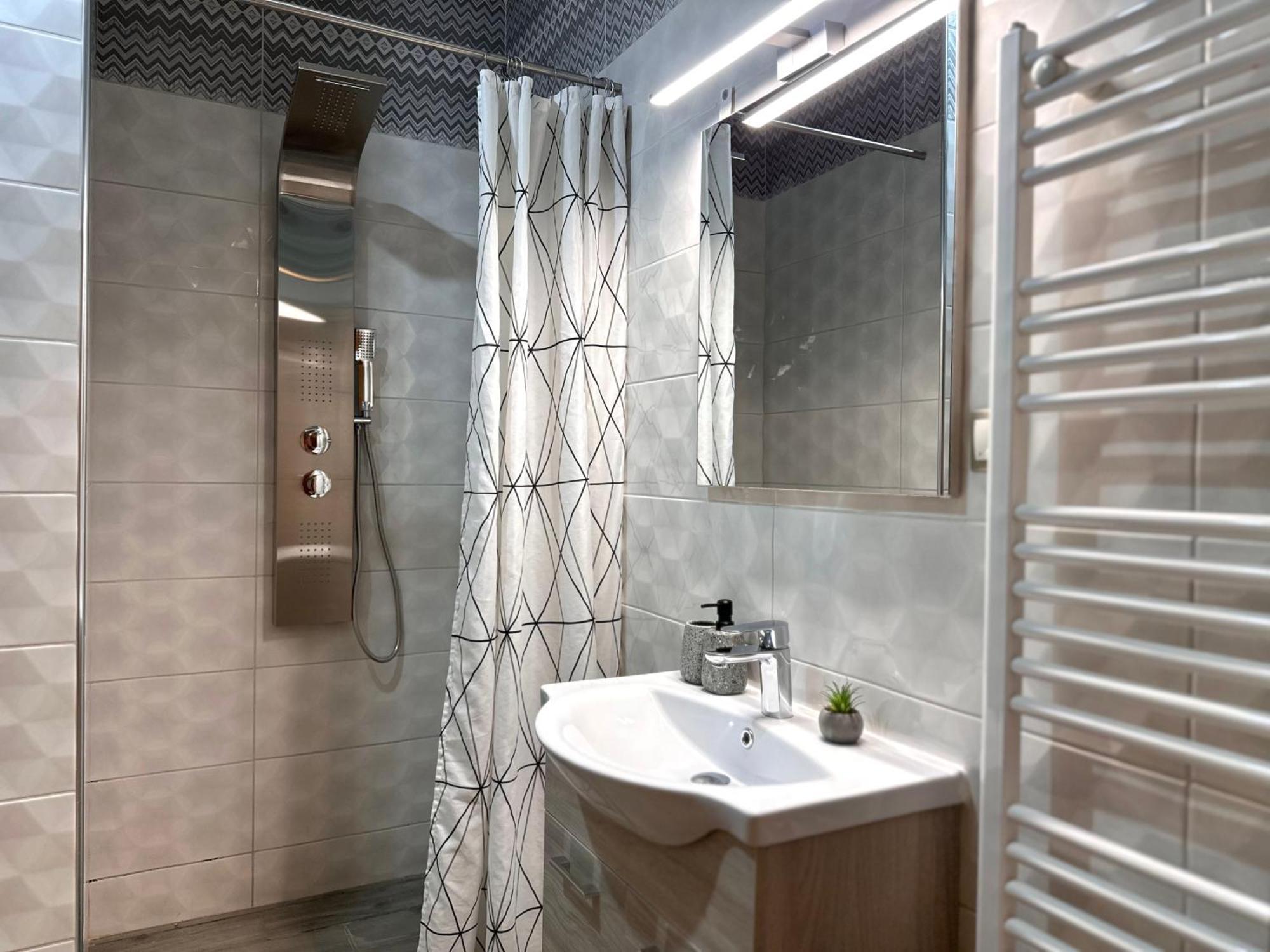 Εmerald Luxury Suite Thessaloníki Ngoại thất bức ảnh